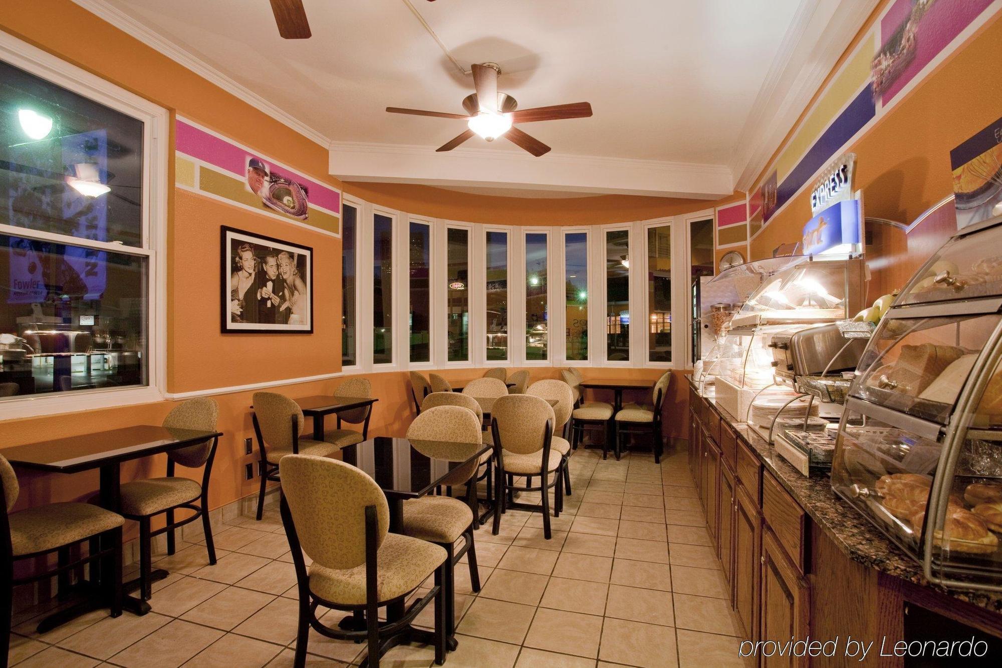 Century Park Hotel La (Adults Only) Los Ángeles Restaurante foto
